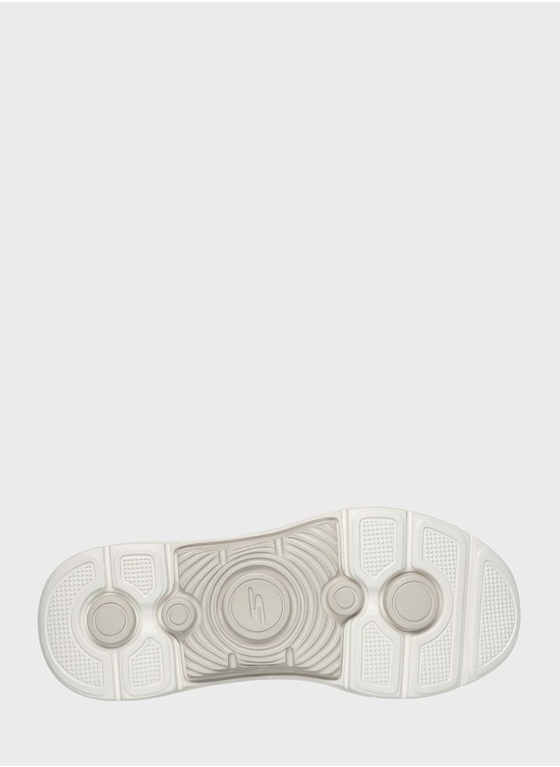 Go Walk Arch Fit 2.0