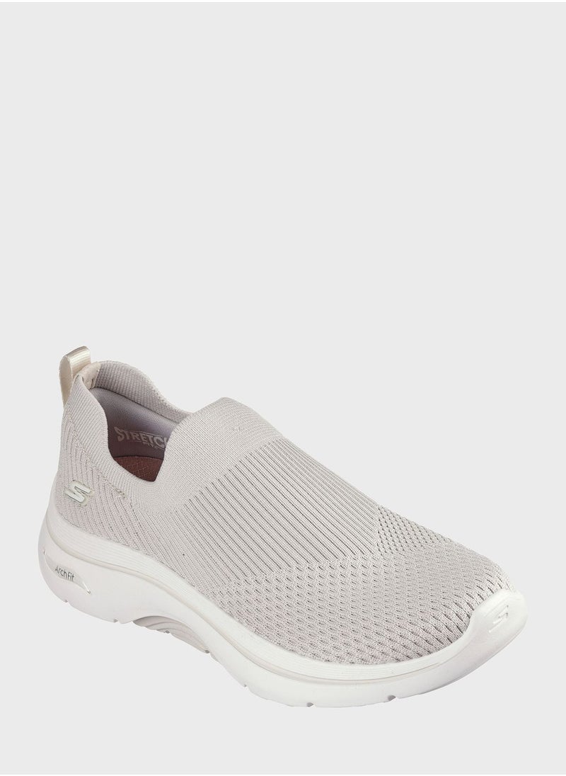 Go Walk Arch Fit 2.0