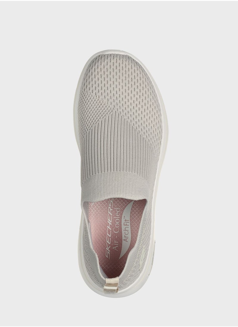 Go Walk Arch Fit 2.0