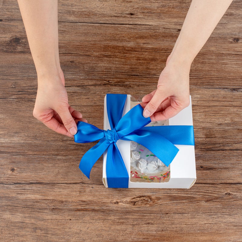 Restaurantware-Gift Tek 10 Yards x 1.5 Inch Satin Ribbon, 10 Single Faced Fabric Ribbon - Wide, Vibrant, Royal Blue Polyester Ribbons, Solid Colored, For Gift Wrapping, Crafts, Weddings, Parties - Image 5