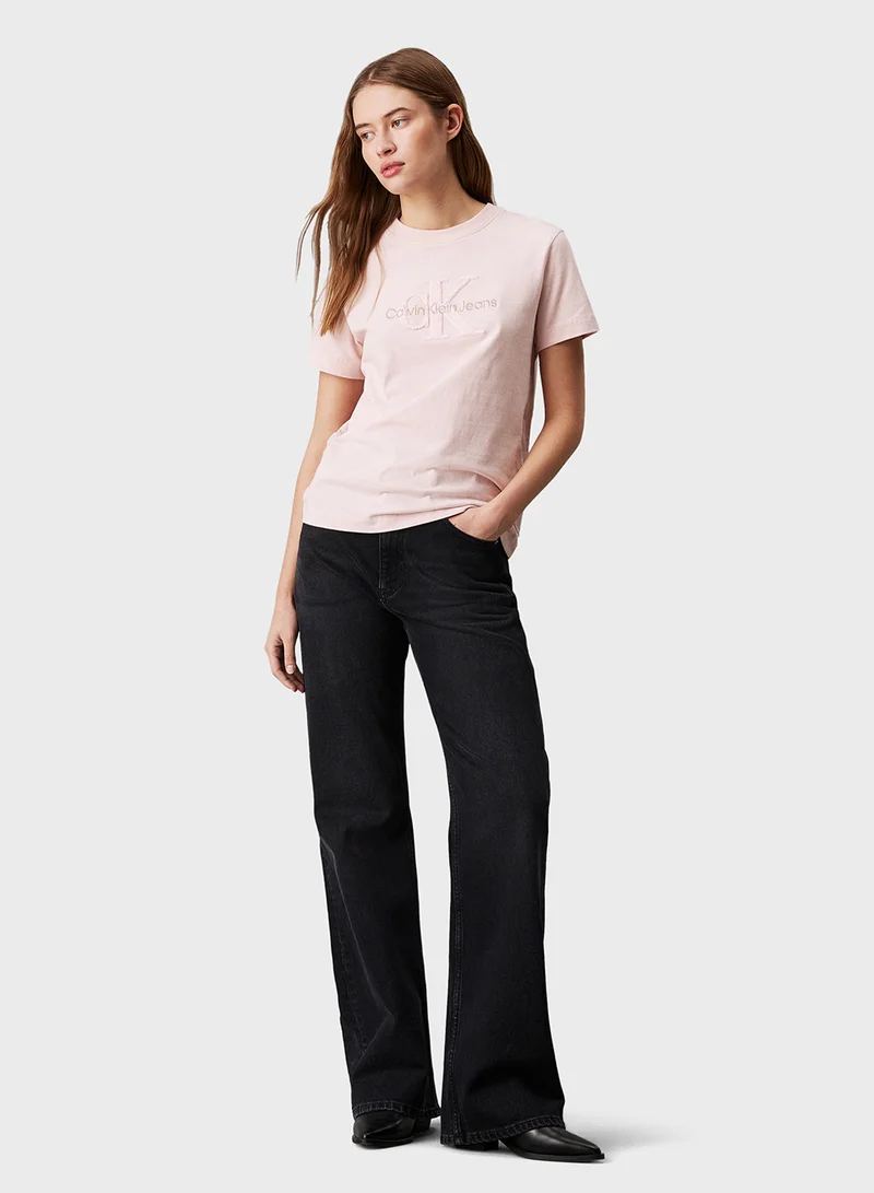كالفن كلاين جينز Chenille Monologo Regular Tee