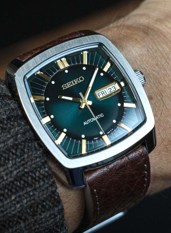 Seiko سايكو ريكرافت SNKP27 ساعة أوتوماتيكية ذات تصميم عتيق 40 مم بقرص أخضر وذهبي مع حزام جلد بني للرجال - Image 1