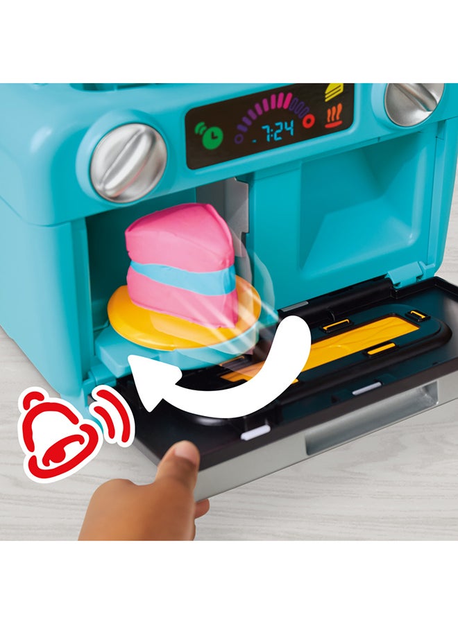 Play-Doh مجموعة لعب كعكة بلاي دو سوبر سلايس، فرن ألعاب مع ملحقات مطبخ بلاي و 11 علبة من مركب النمذجة، فنون وحرف للأطفال، أعمار 3 سنوات فما فوق - Image 1