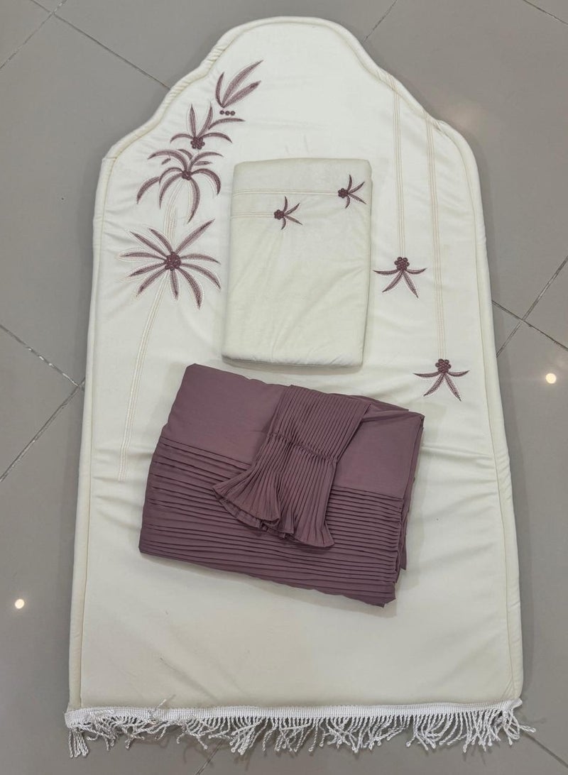 Moon Women's embroidered prayer rug and shawl set - Image 1