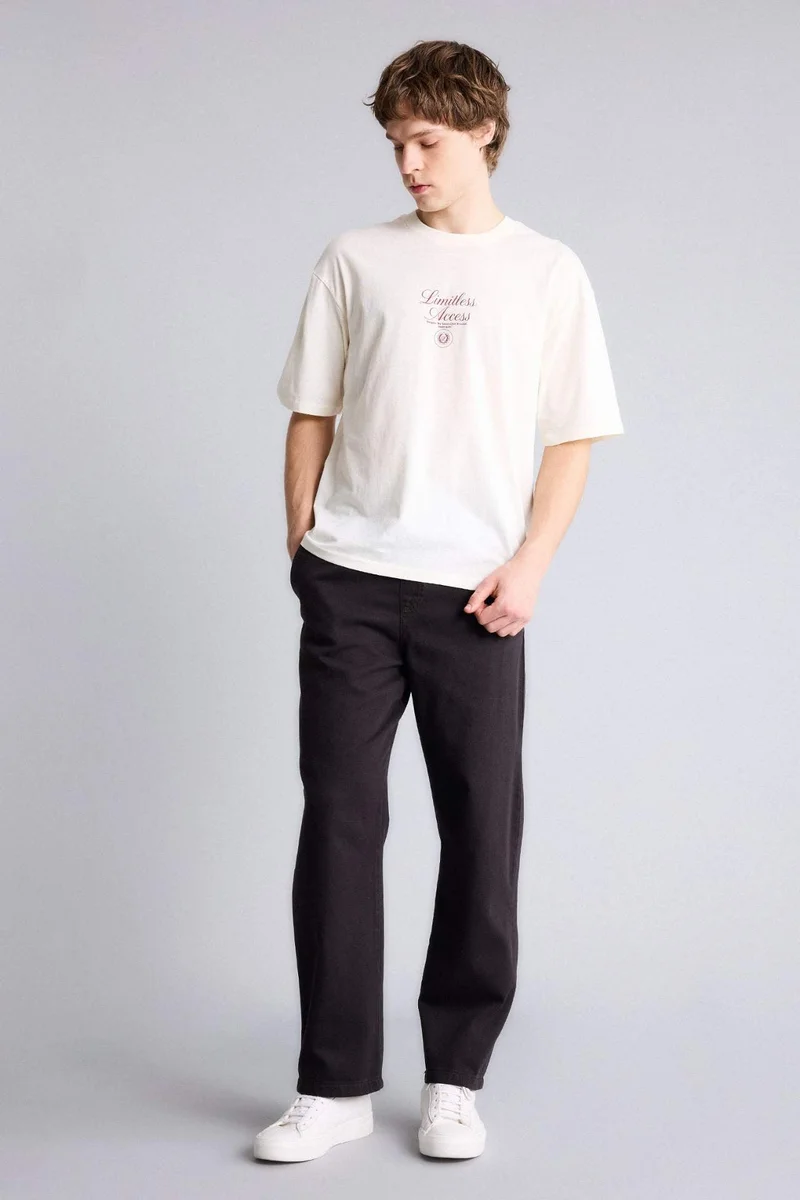 ديفاكتو 100% Cotton Boxy Fit Printed T-Shirt