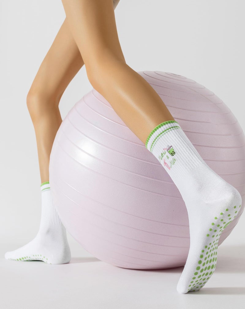 Yawlsow Pilates Grip Socks for Women Yoga Grippy Socks Cute Barre Non Skid Athletic Crew Sticky Sock Workout Hospital (US, Alpha, One Size, Regular, Regular, 1 Pack-Green-Matcha) - Image 5