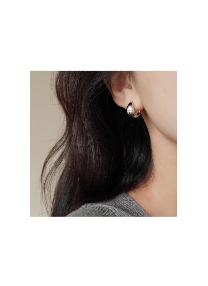 Generic 1 pair of silver needle water droplet earrings with niche design, light luxury and high-end temperament, simple French fashion earrings  - Image 1