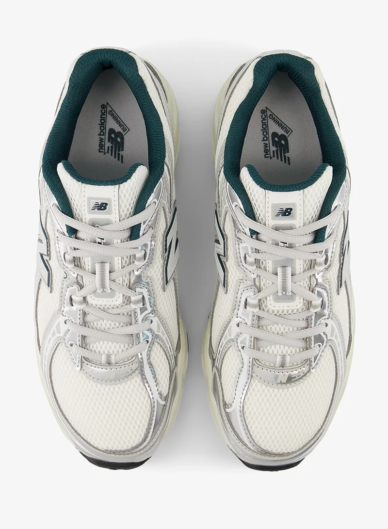 New Balance 740 Sneakers