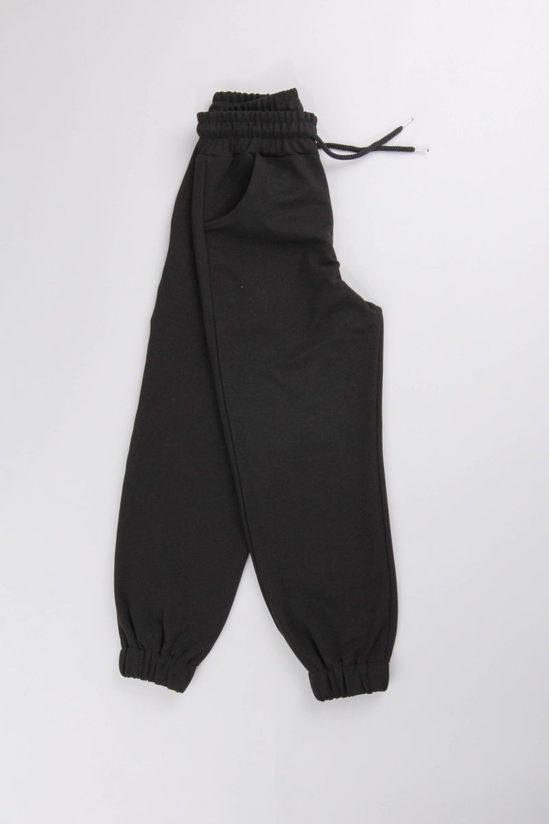 Perendi Elastic Comfortable Cut Pocketed Girls Tracksuit Bottoms Black  - Image 4