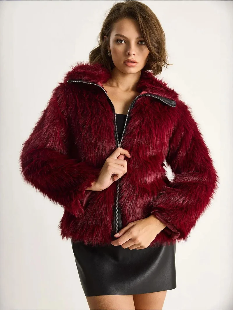 Bianco Lucci Relaxed Fit Cropped Faux Fur Jacket with Zip Front