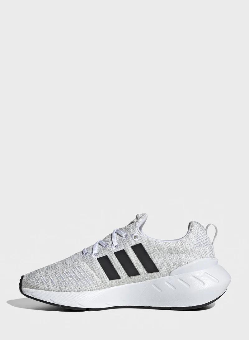 adidas Originals Youth Swift Run 22