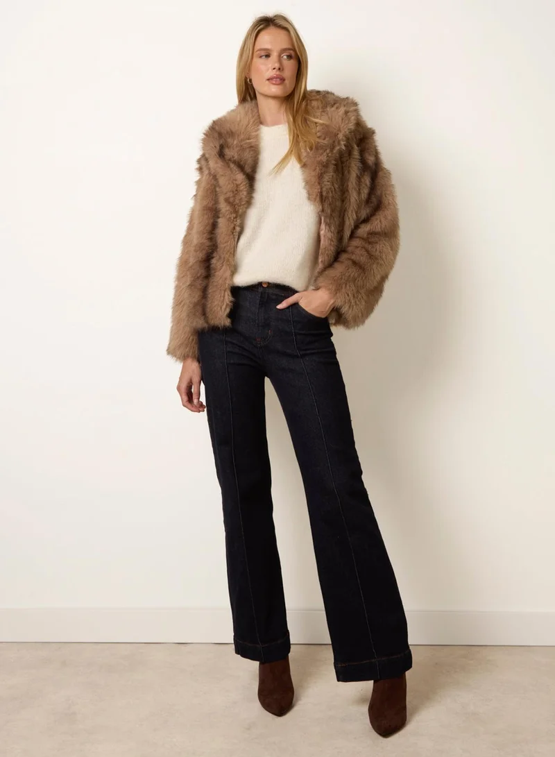 بلو فانيلا Faux Fur Short Coat
