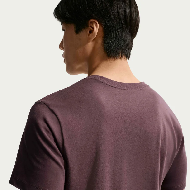 Nike Men's Sportswear Club T-Shirt
