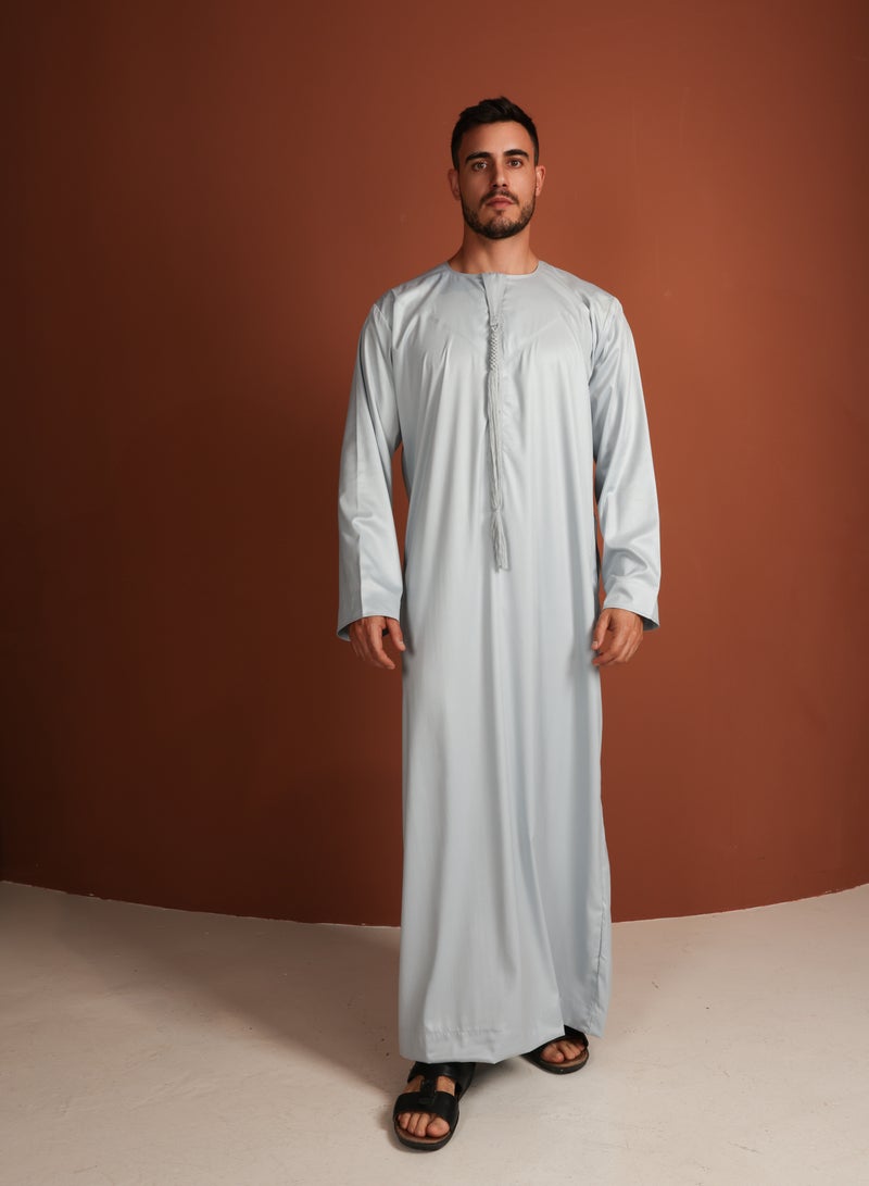 ييجو من مريم Kandora Idriss – Light Grey Emirati Kandhoura – Soft Cotton Blend | Modern Tradition & Comfort - 56CM - Light Grey  - Image 1