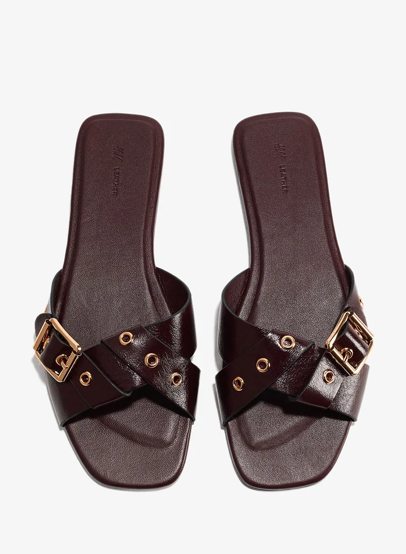 اتش اند ام صندل من الجلد