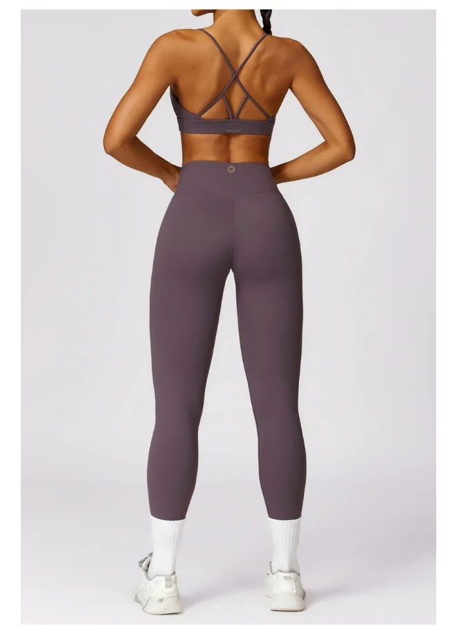 كون.يوغا KAWN YOGA Womens Striped Back Sports Bra - Padded Low Impact Workout Yoga Bra with Removable Built in Bra