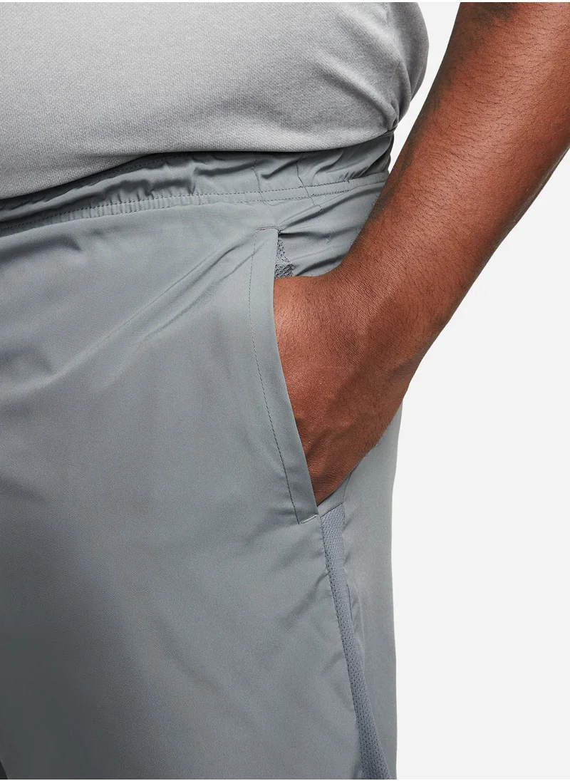 نايكي 7"  Challenger Dri-Fit  2In1 Shorts