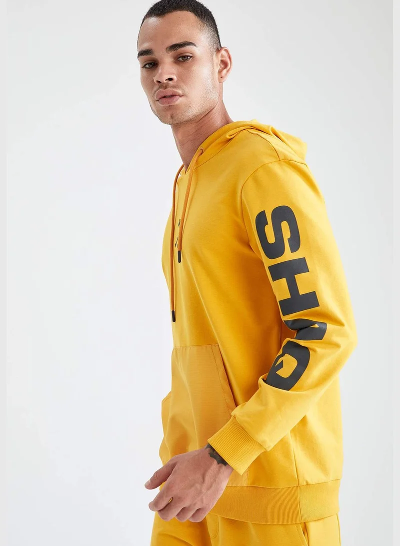 DeFacto Shaquille O'Neal Licenced Standard Fit Long Sleeve Sweatshirt