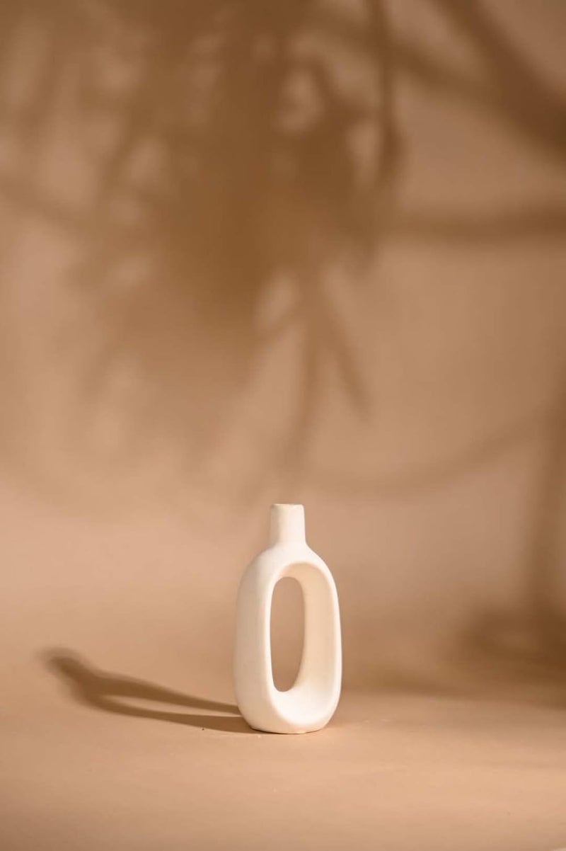 Purezento Modern Decorative Kieko Donut Vase Ceramic for Home Decor Centerpieces Office or Living Room with Unique Quality for Home Decor Flowers Pot Bedroom Side Corners White6 Inch - Image 5