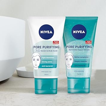 Nivea غسول نيفيا لتنقية المسام مقشر يومي 150 مل مقشر وجه منقي يمنع ظهور الرؤوس السوداء مقشر مقشر مع مستخلص الماغنوليا الطبيعي وحمض اللاكتيك - Image 4