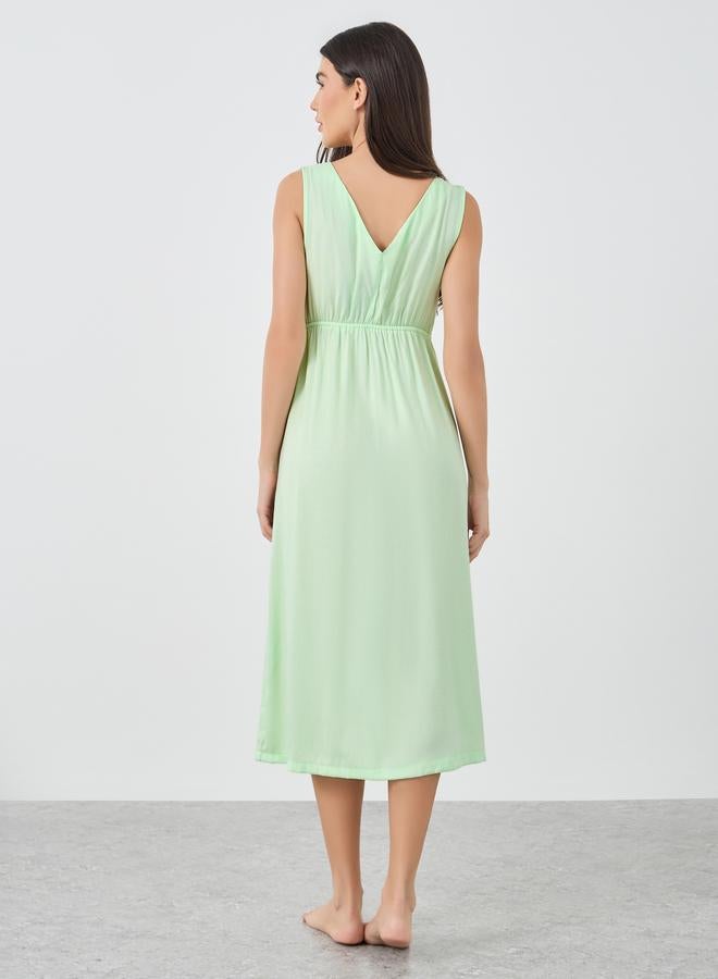 Styli Textured V-Neck Sleeveless Nightdress - Image 4