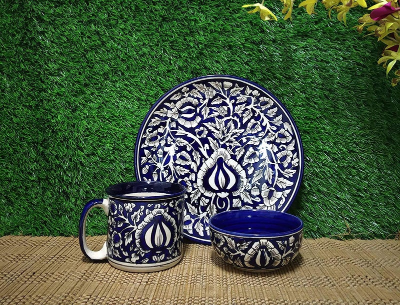 Caffeine طقم فطور موغال أزرق مصنوع يدويًا من السيراميك مع كافيين (عبوة من 3) - Image 1