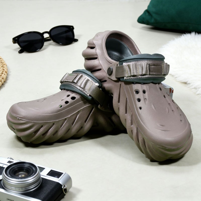 Unisex EVA Clogs Breathable Lightweight Non-Slip Beach Sandals - Image 3