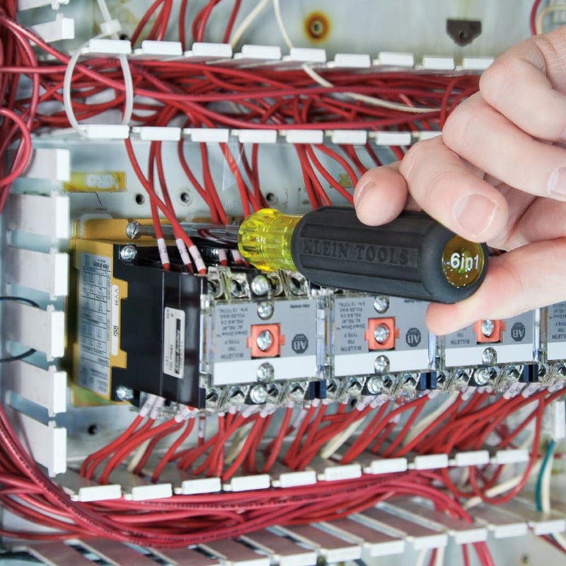 Klein Tools 32559 Multi-bit Screwdriver / Nut Driver, Extended Reach 6-in-1 Tool with Nut Driver, Phillips and Slotted Bits - Image 4