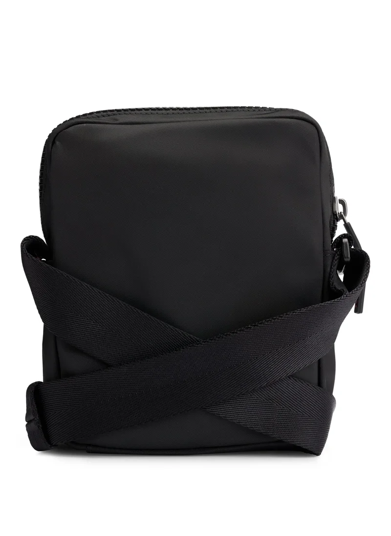 HUGO Reporter bag with red logo patch