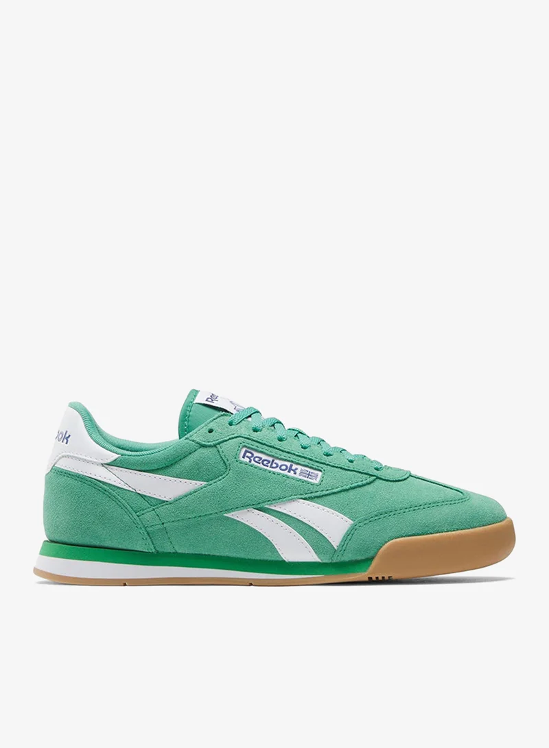 Reebok Campio XT Unisex Shoes Are Made For Walks And Training