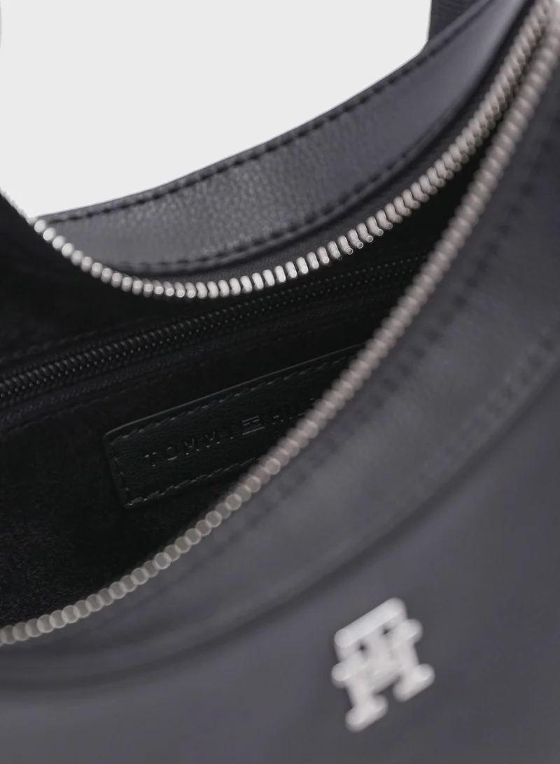 TOMMY HILFIGER Essential Crossbody Bag