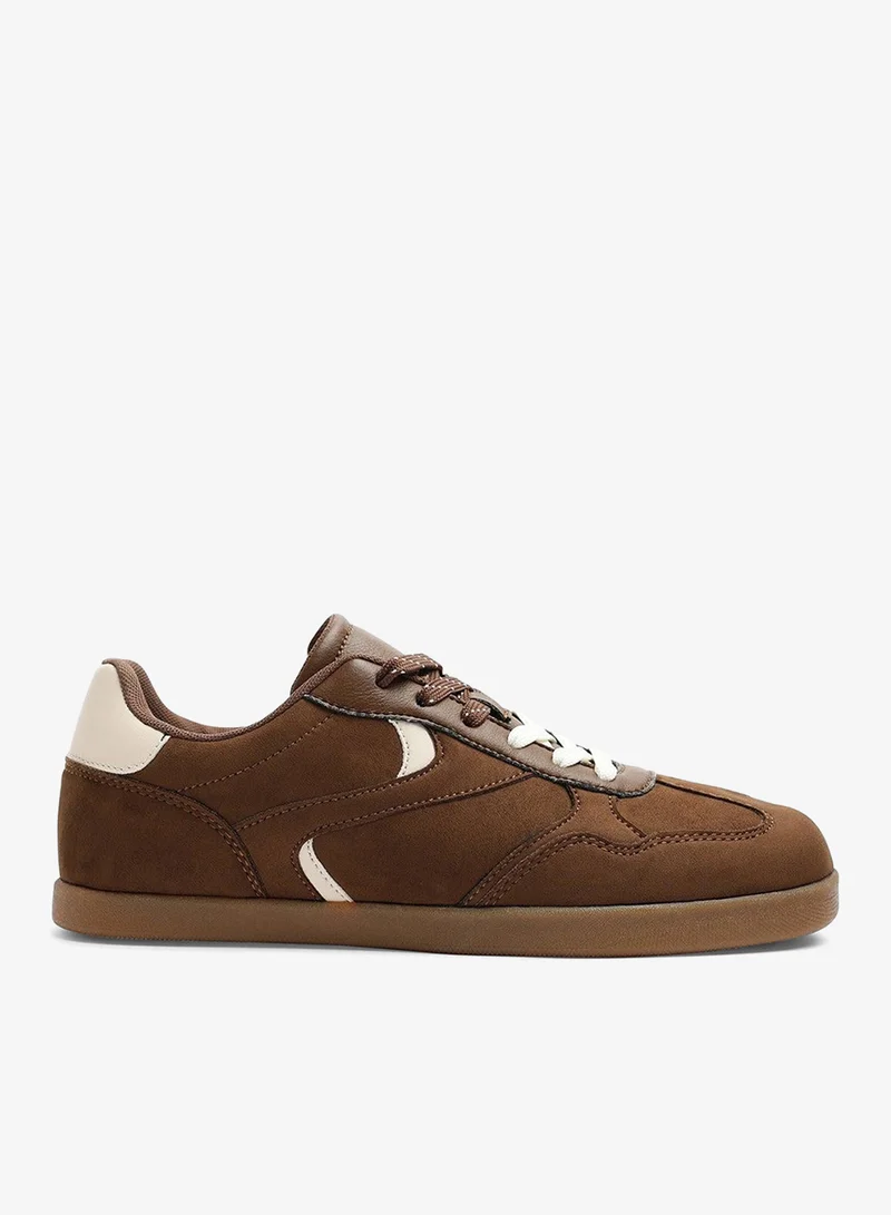 ويرز ذات فروم Anaiah Low Profile Side Panel Detailed Trainer