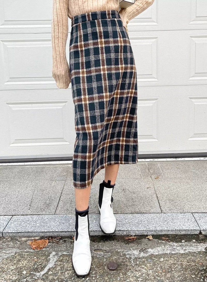 Plaid Print Split Back Skirt - Image 3