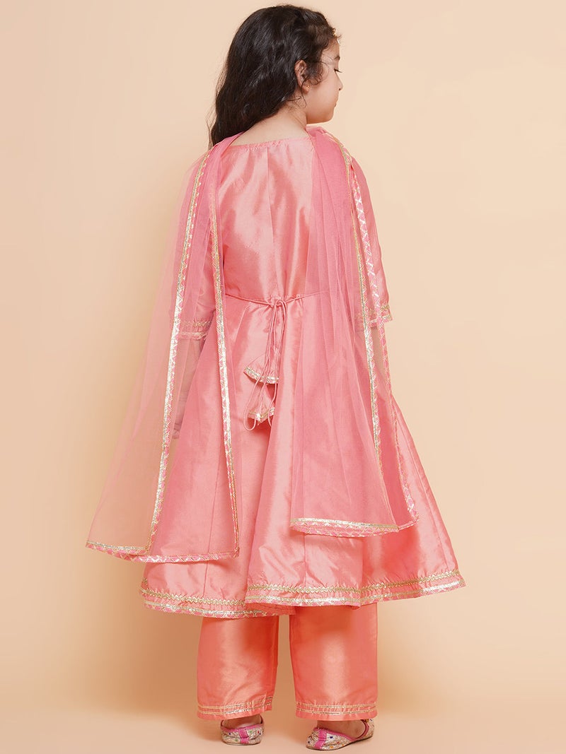 PRASHA Placement Embroidered Three-Fourth Sleeves Above Knee Length Silk Kurta & Trouser With Dupatta - Peach - Image 3