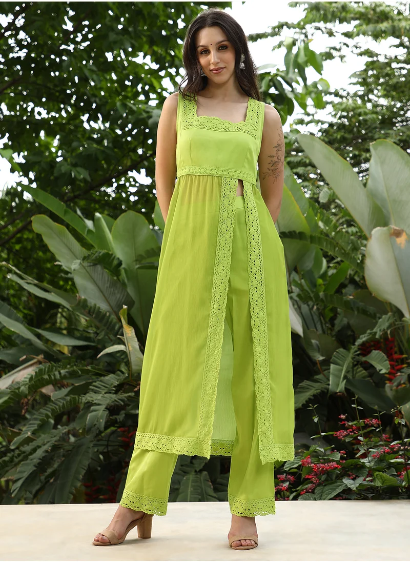  قصة Qissa Women's Parrot Green Threadwork Side-Slit Kurta Set For Casual Wear | Square Neck | Sleeveless | 2 Piece Kurta Set Designed With Comfort Fit For Everyday Ethnic Wear