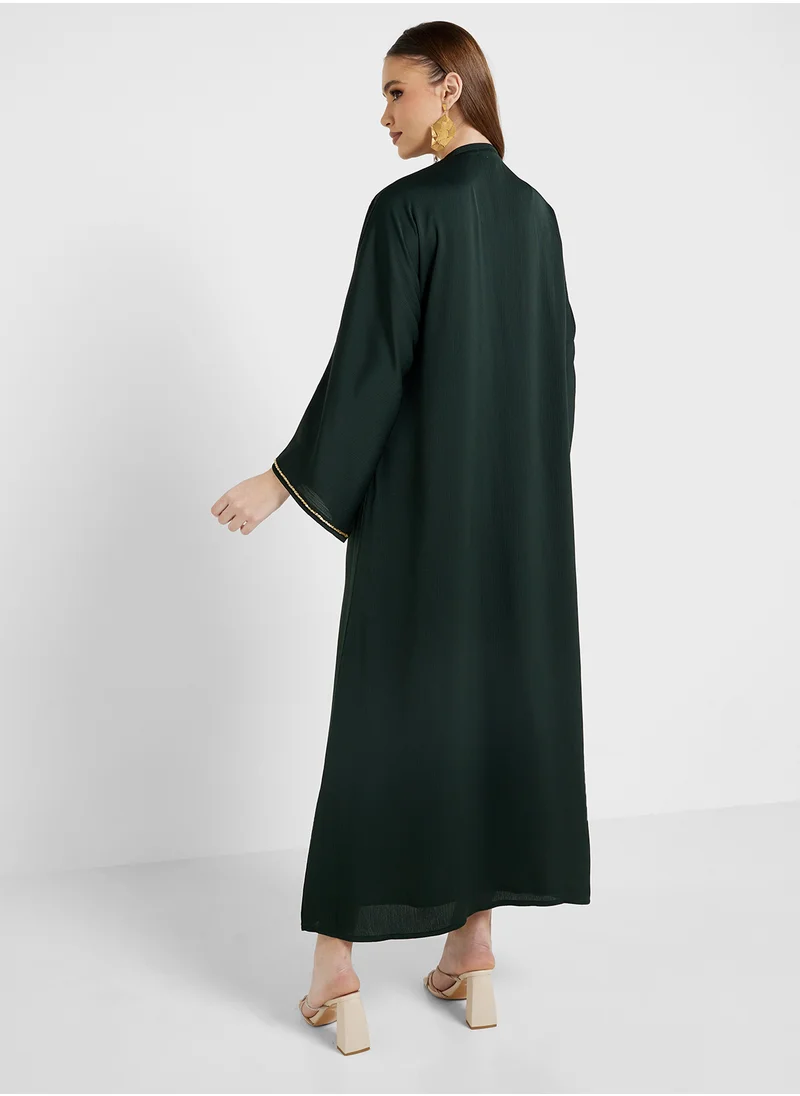 هيا كلوزيت V-Neck Embroidered Flared Sleeve Abaya