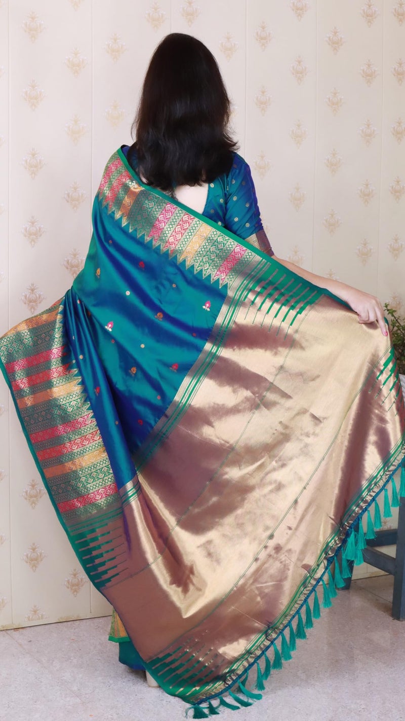 SGF11- Women's Kanjivaram Pure Soft Silk Handloom Saree Pure Golden Zari With Blouse Piece (Rama Green) - Image 4