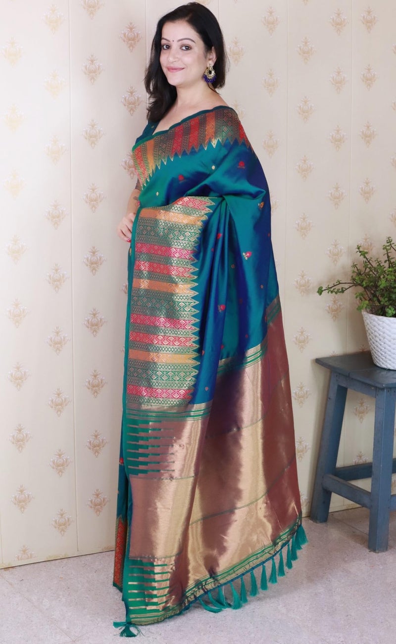 SGF11- Women's Kanjivaram Pure Soft Silk Handloom Saree Pure Golden Zari With Blouse Piece (Rama Green) - Image 5