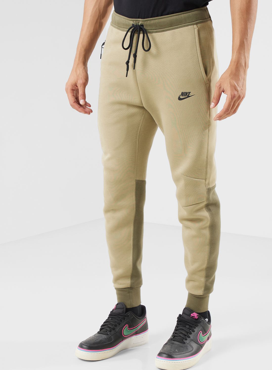 nike jogger pants price