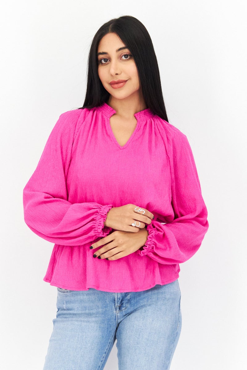 Riley & Rae بلوزة نسائية بأكمام طويلة على شكل حرف V، وردي - Image 1