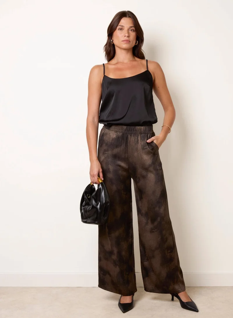 بلو فانيلا Elastic Waist Printed Trousers