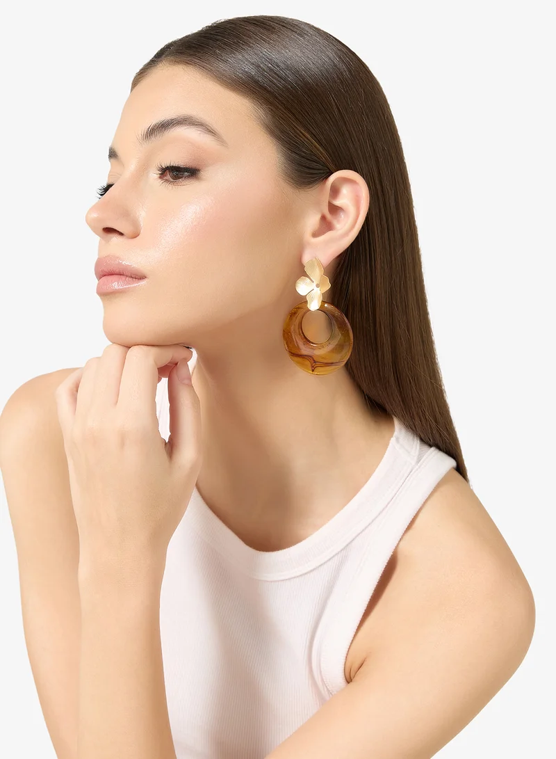 ايلا أقراط راتنج جريئة