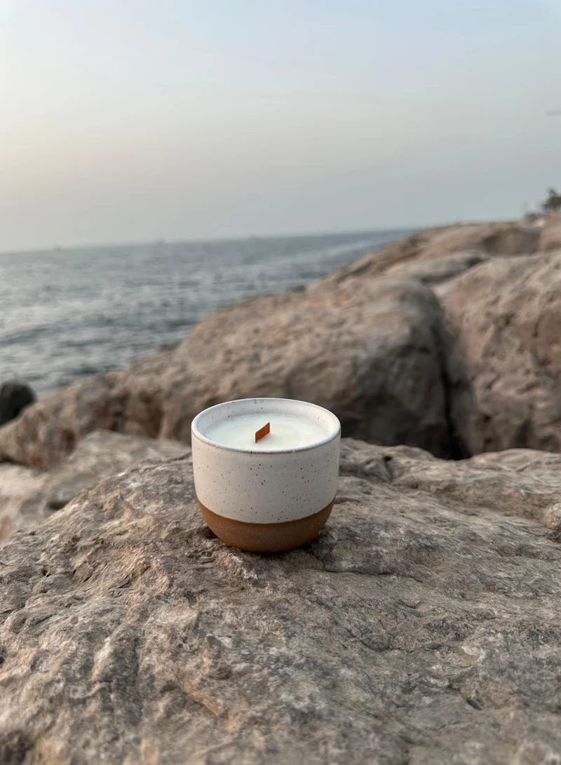 Tohfa Luxe Tohfa Luxe Madina Ceramic Candle Cup – 120ml Handmade Soy Wax Candle with Coffee Fragrance & Wooden Wick – Reusable Cup, Elegant Home Décor & Gift