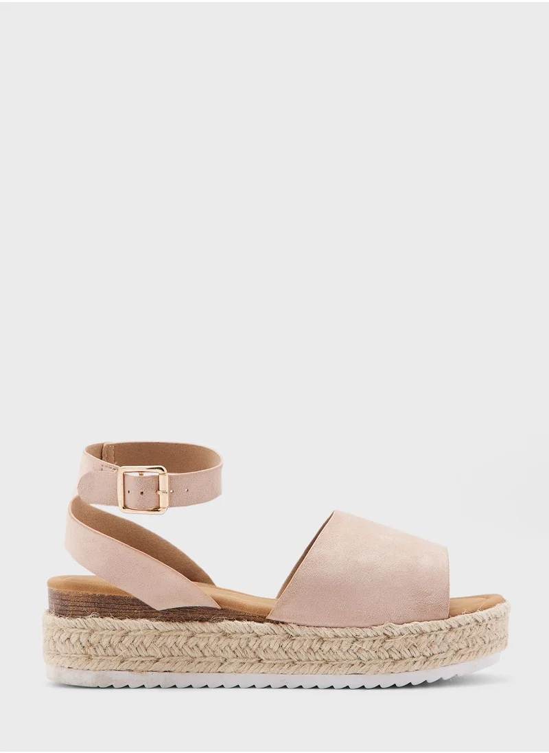 ترافل من نمشي Flatform Espadrille Wedge Sandal