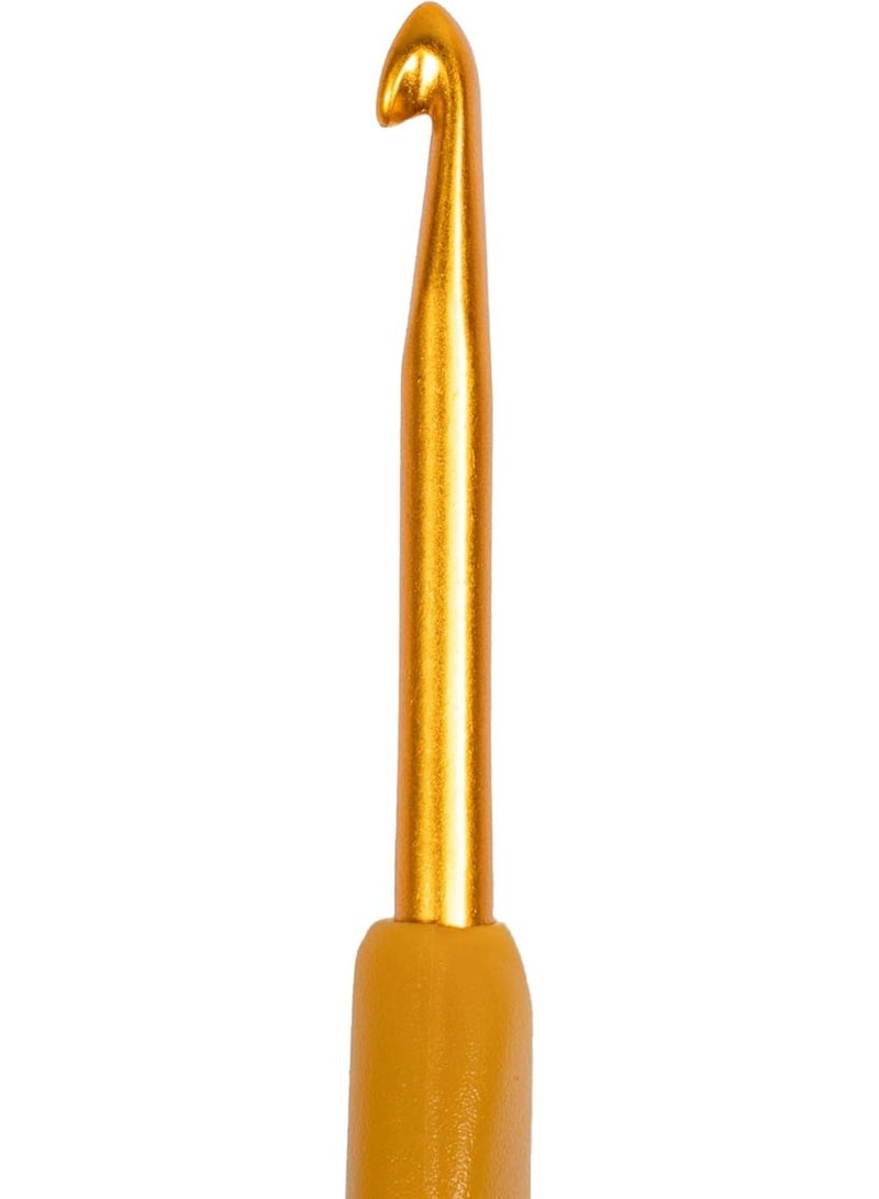 Clover 1006/F Soft Touch Crochet Hook, Size F (3.75 mm), Ergonomic Lightweight Handle with Soft Cushion Grip for Hand Comfort, Gold-Toned Aluminum Tip - Image 3