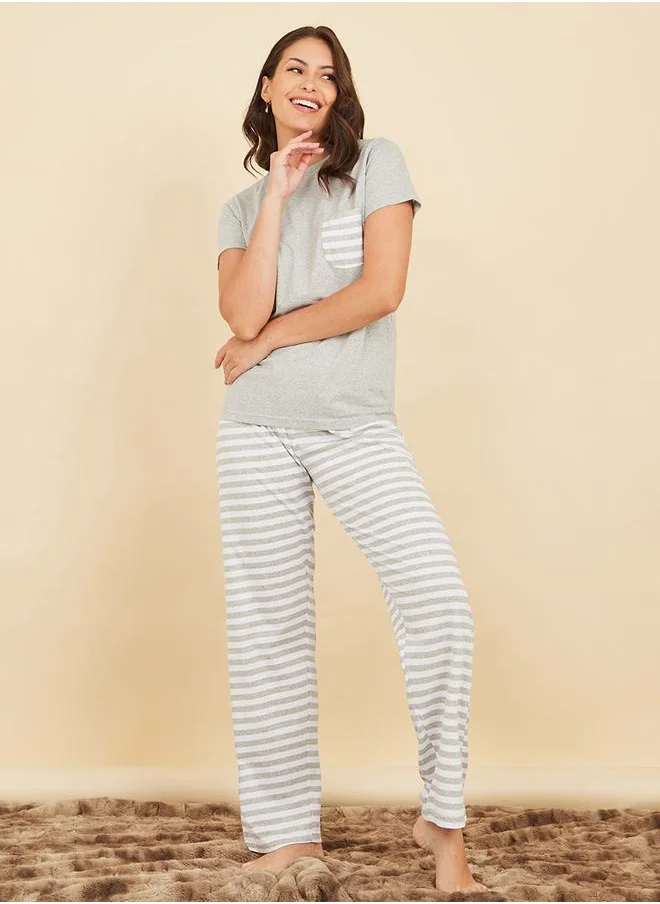 ستايلي Striped Pocket T-Shirt & Pyjama Set