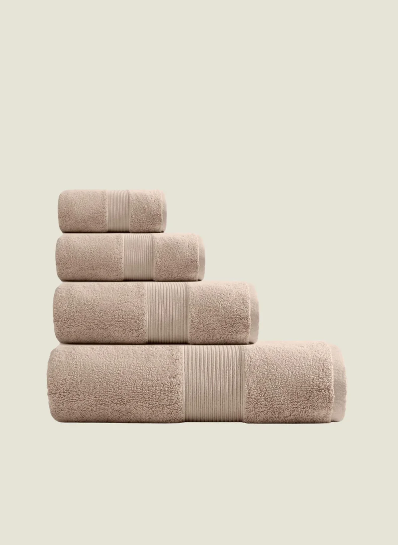 يسكن Dwell Egyptian Premium Cotton Towels 700 GSM - 90x165 cm
