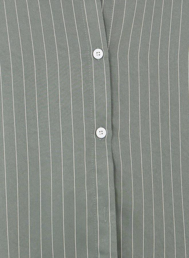 ستايلي قميص مقلم بأزرار كبير الحجم - Image 5