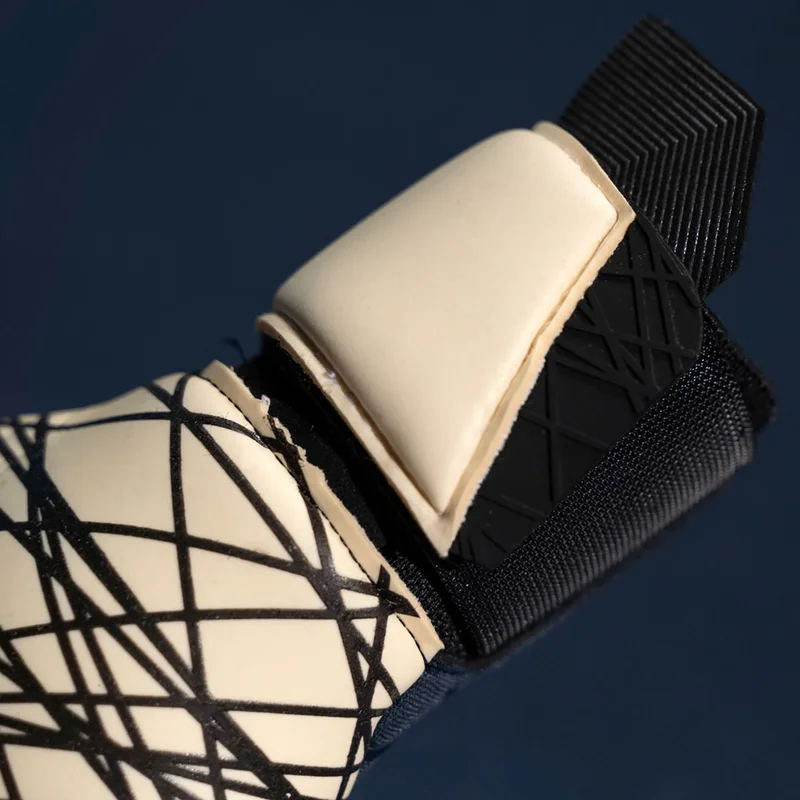 UHLSPORT Goalkeeper Gloves Prediction Ultragrip Hn