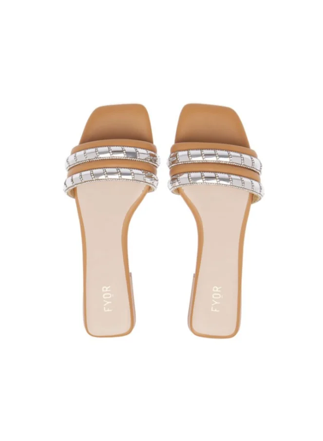 فايور Minimalist Flat Sandal
